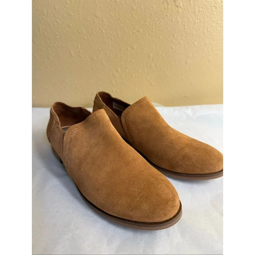 TOMS Suede Slip-On Loafers Women’s 7 – Tan Low Heel Flats